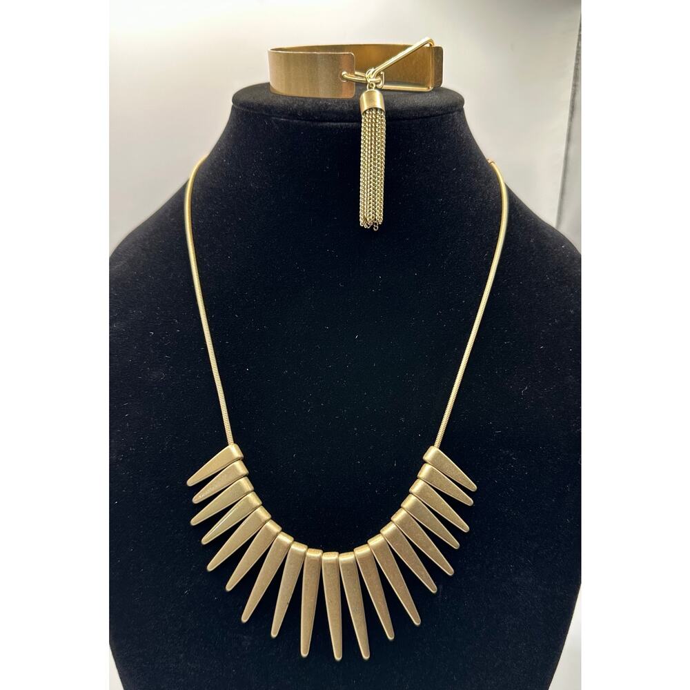 Plunder Gold Tone Necklace with Cuff Bracelet -Lots of Movement in These Pieces